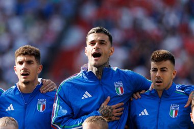 Giovanni Di Lorenzo, Gianluca Scamacca, Stephan El Shaarawy UEFA Euro 2024 turunda İsviçre ve İtalya milli takımları arasında Olympiastadion, Berlin, Almanya 'da görüldü (Maciej Rogowski))