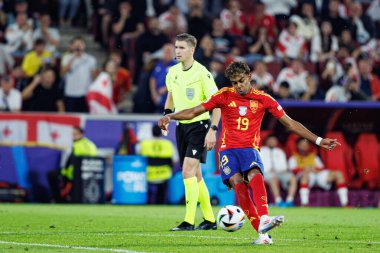 Lamine Yamal, İspanya ve Gürcistan milli takımları arasında oynanan UEFA Euro 2024 turu sırasında Almanya 'nın Köln kentinde görüldü (Maciej Rogowski)