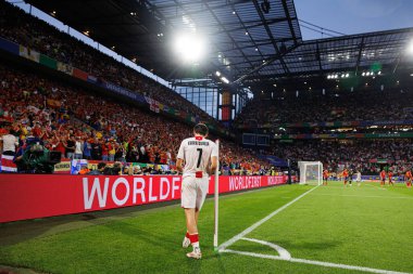 Kvicha Kvaratshkelia, İspanya ve Gürcistan milli takımları arasında oynanan UEFA Euro 2024 turu sırasında RheinEnergieStadion, Köln, Almanya 'da görüldü (Maciej Rogowski)