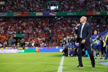 Luis De La Fuente, İspanya ve Gürcistan milli takımları arasında oynanan UEFA Euro 2024 turunda Almanya 'nın Köln kentinde oynanan RheinEnergieStadion' da görüldü (Maciej Rogowski)