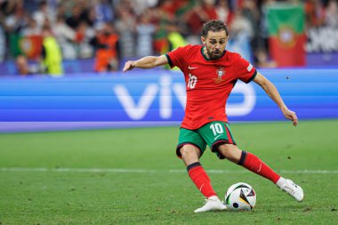 Bernardo Silva, Portekiz ve Slovenya milli takımları arasında Almanya 'nın Deutsche Bank Park kentinde oynanan 16 maçlık UEFA Euro 2024 turunda belirleyici penaltı attı (Maciej Rogowski)