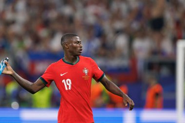 Nuno Mendes, Portekiz ve Slovenya milli takımları arasında Almanya 'nın Deutsche Bank Park kentinde oynanan 16 maçlık UEFA Euro 2024 raundunda görüldü (Maciej Rogowski)