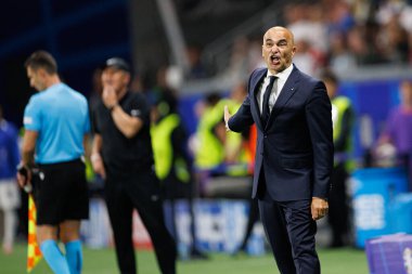 Roberto Martinez, Portekiz ve Slovenya milli takımları arasında Almanya 'nın Deutsche Bank Park kentinde oynanan 16 maçlık UEFA Euro 2024 raundunda görüldü (Maciej Rogowski)