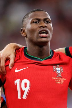 Nuno Mendes, Portekiz ve Slovenya milli takımları arasında Almanya 'nın Deutsche Bank Park kentinde oynanan 16 maçlık UEFA Euro 2024 raundunda görüldü (Maciej Rogowski)