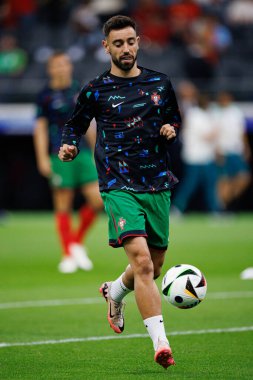 Bruno Fernandes, Portekiz ve Slovenya milli takımları arasında Almanya 'nın Deutsche Bank Park kentinde oynanan 16 maçlık UEFA Euro 2024 raundunda görüldü (Maciej Rogowski)
