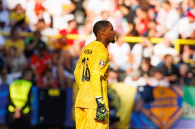 Mike Maignan, Fransa ve Polonya milli takımları arasında Almanya 'nın Dortmund kentinde oynanan UEFA Euro 2024 maçında görüldü (Maciej Rogowski)