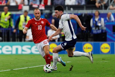 Christian Eriksen, Declan Rice UEFA Euro 2024 maçında Deutsche Bank Park 'ta Danimarka ve İngiltere milli takımları arasında görüldü (Maciej Rogowski)