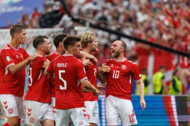 Morten Hjulmand, Almanya 'nın Frankfurt kentinde Danimarka ve İngiltere milli takımları arasında oynanan UEFA Euro 2024 maçında gol attıktan sonra kutlama yaparken görüldü (Maciej Rogowski)
