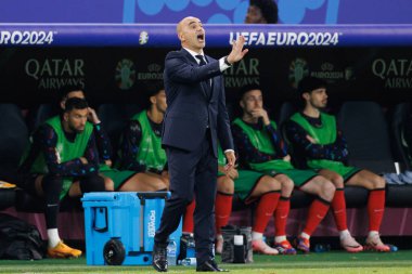 Roberto Martinez, UEFA Euro 2024 maçında Portekiz ve Fransa milli takımları arasında Almanya 'nın Hamburg kentindeki Volksparkstadyumda görüldü (Maciej Rogowski))