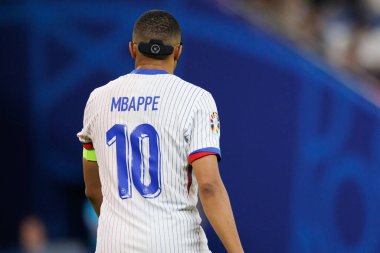 Kylian Mbappe, UEFA Euro 2024 maçında Portekiz ve Fransa milli takımları arasında Almanya 'nın Hamburg kentinde görüldü (Maciej Rogowski)