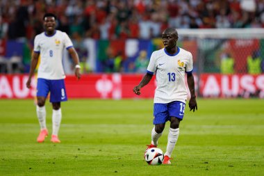 UEFA Euro 2024 maçında Ngolo Kante, Portekiz ve Fransa milli takımları arasında Almanya 'nın Hamburg kentindeki Volksparkstadyumda görüldü (Maciej Rogowski))