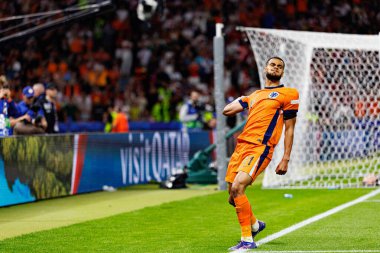 Cody Gakpo, Hollanda ve Türkiye milli takımları arasında oynanan UEFA Euro 2024 çeyrek final maçında Berlin Olimpiyat Stadyumu 'nda gol attıktan sonra kutlama yaparken görüldü (Maciej Rogowski)