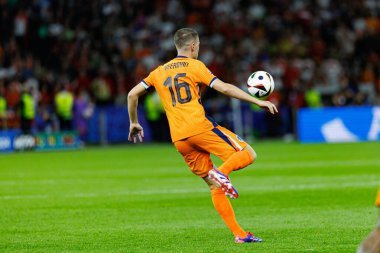 Joey Veerman UEFA Euro 2024 çeyrek final maçında Hollanda ve Türkiye milli takımları arasında Olympiastadion, Berlin 'de görüldü (Maciej Rogowski)