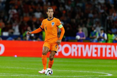 Virgil Van Dijk, UEFA Euro 2024 çeyrek final maçında Hollanda ve Türkiye milli takımları arasında Berlin Olympiastadion 'da görüldü (Maciej Rogowski)
