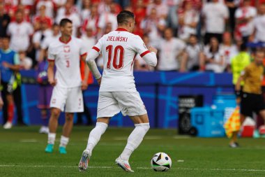 Piotr Zielinski UEFA Euro 2024 maçında Polonya ve Avusturya milli takımları arasında Olympiastadion, Berlin, Almanya (Maciej Rogowski))