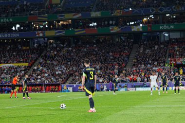 Köln, Almanya - 06 19 2024: Andy Robertson UEFA Euro 2024 maçında İskoçya ve İsviçre milli takımları arasında Rheinenergiestadion 'da görüldü 