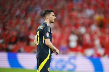 Köln, Almanya - 06 19 2024: Andy Robertson UEFA Euro 2024 maçında İskoçya ve İsviçre milli takımları arasında Rheinenergiestadion 'da görüldü 