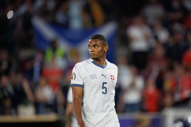 Köln, Almanya - 06 19 2024: Manuel Akanji UEFA Euro 2024 'te İskoçya ve İsviçre milli takımları arasında Rheinenergiestadion' da görüldü 