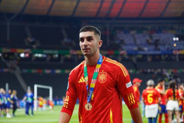 Ferran Torres, İspanya ve İngiltere milli takımları arasında Olimpiyat Stadyumu, Berlin, Almanya 'da oynanan UEFA Euro 2024 final maçını kazandıktan sonra kutlama yaparken görüldü (Maciej Rogowski))