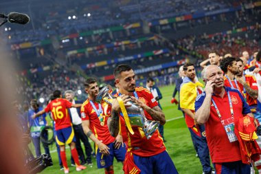 Joselu, İspanya ve İngiltere milli takımları arasında Olimpiyat Stadyumu, Berlin, Almanya 'da oynanan UEFA Euro 2024 final maçını kazandıktan sonra kutlama yaparken görüldü (Maciej Rogowski))