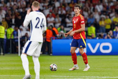 Robin Le Normand, UEFA Euro 2024 final maçında İspanya ve İngiltere milli takımları arasında Olympiastadium, Berlin, Almanya 'da görüldü (Maciej Rogowski)