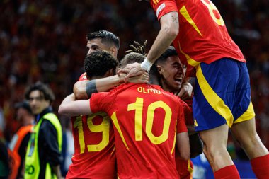 İspanya takımı UEFA Euro 2024 final maçında attığı golü kutlarken görüldü. İspanya ve İngiltere milli takımları arasında Olympiastadium, Berlin, Almanya 'da (Maciej Rogowski))