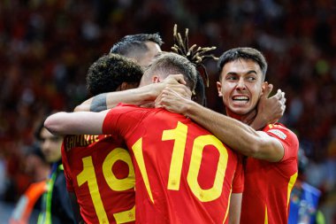 İspanya takımı UEFA Euro 2024 final maçında attığı golü kutlarken görüldü. İspanya ve İngiltere milli takımları arasında Olympiastadium, Berlin, Almanya 'da (Maciej Rogowski))
