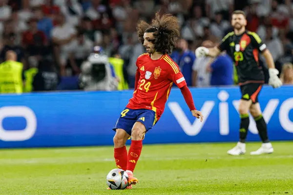 Marc Cucurella, UEFA Euro 2024 final maçında İspanya ve İngiltere milli takımları arasında Olympiastadium, Berlin, Almanya 'da görüldü (Maciej Rogowski)