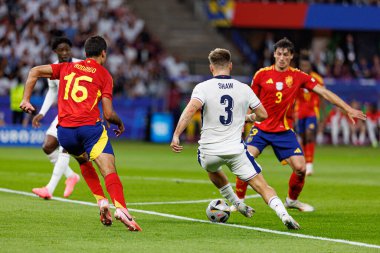 Rodri, Luke Shaw UEFA Euro 2024 final maçında İspanya ve İngiltere milli takımları arasında Berlin Olimpiyatları 'nda görüldü (Maciej Rogowski))