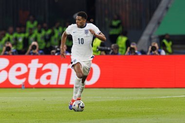 Jude Bellingham, UEFA Euro 2024 final maçında İspanya ve İngiltere milli takımları arasında Olympiastadium, Berlin, Almanya 'da görüldü (Maciej Rogowski)