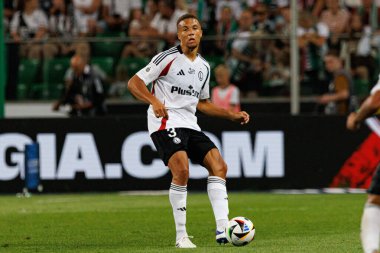 Steve Kapuadi, PKO BP Ekstraklasa maçı sırasında Stadion Miejski Legii Warszawa, Varşova, Polonya 'daki Legia Warszawa ve Zaglebie Lubin takımları arasında oynanır. (Maciej Rogowski)