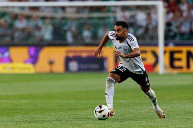 Luquinhas, PKO BP Ekstraklasa maçı sırasında Stadyum Miejski Lejyonu Warszawa, Varşova, Polonya 'daki Legia Warszawa ve Zaglebie Lubin takımları arasında oynanır.)