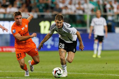 Igor Orlikowski, Marc Gual PKO BP Ekstraklasa maçında Stadion Miejski Legii Warszawa 'daki Legia Warszawa ve Zaglebie Lubin takımları arasında oynanacak. (Maciej Rogowski))