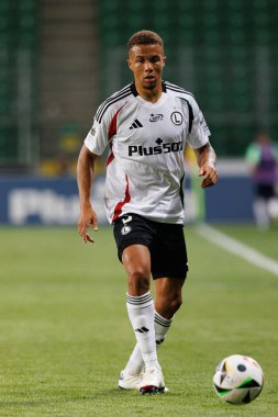 Steve Kapuadi, PKO BP Ekstraklasa maçı sırasında Stadion Miejski Legii Warszawa, Varşova, Polonya 'daki Legia Warszawa ve Zaglebie Lubin takımları arasında oynanır. (Maciej Rogowski)