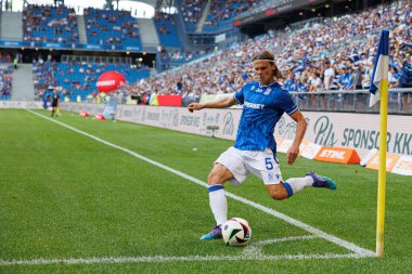 Elias Andersson PKO BP Ekstraklasa maçında Enea Stadion, Polonya 'da Lech Poznan ve Gornik Zabrze takımları arasında oynadı (Maciej Rogowski)