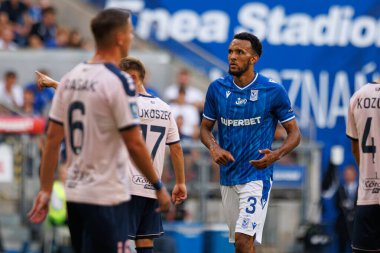 Enea Stadion, Poznan, Polonya 'da Lech Poznan ve Gornik Zabrze takımları arasındaki PKO BP Ekstraklasa maçı sırasında Alex Douglas (Maciej Rogowski)