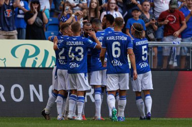 Mikael Ishak, PKO BP Ekstraklasa maçında Enea Stadion, Poznan, Polonya 'daki Lech Poznan ve Gornik Zabrze takımları arasında attığı golü kutluyor (Maciej Rogowski))