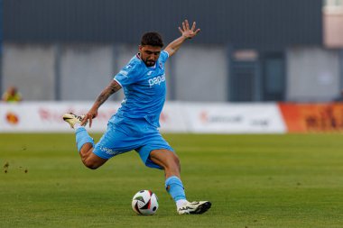 Ozan Tufan Avrupa Ligi ikinci tur eleme maçında MFK Ruzomberok ve Trabzonspor takımları arasında Stadyum MFK Ruzomberok, Slovakya 'da (Maciej Rogowski)