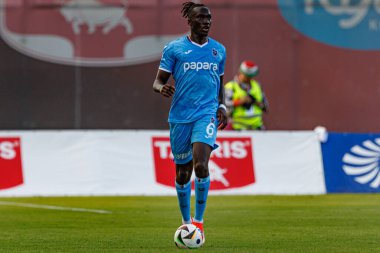 Batista Mendy Avrupa Ligi ikinci tur eleme maçı sırasında MFK Ruzomberok ve Trabzonspor takımları arasında Stadyum MFK Ruzomberok, Slovakya 'da (Maciej Rogowski)