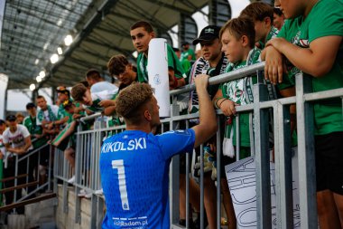 Stadyum 'da Radomiak Radom ve Jagiellonia Bialystok takımları arasında oynanan PKO BP Ekstraklasa maçında Maciej Kikolski. Braci Czachorow, Radom, Polonya (Maciej Rogowski)