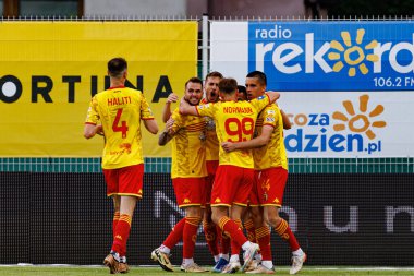 Miki Villar, PKO BP Ekstraklasa maçında Stadion Miejski im 'deki Radomiak Radom ve Jagiellonia Bialystok takımları arasındaki golü attıktan sonra kutluyor. Braci Czachorow, Radom, Polonya (Maciej Rogowski)