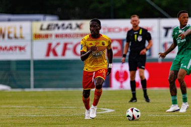 Aurelien Nguiamba, Stadyum 'daki Radomiak Radom ve Jagiellonia Bialystok takımları arasında oynanan PKO BP Ekstraklasa maçında gol attıktan sonra kutluyor. Braci Czachorow, Radom, Polonya (Maciej Rogowski)