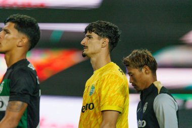 Portekiz 'in Aveiro şehrinde bulunan Estadio Municipal de Aveiro' daki Sporting CP ve FC Porto takımları arasında oynanan Supertaca Candido de Oliveira 2024 maçı sırasında Vladan Kovaceviç (Maciej Rogowski)