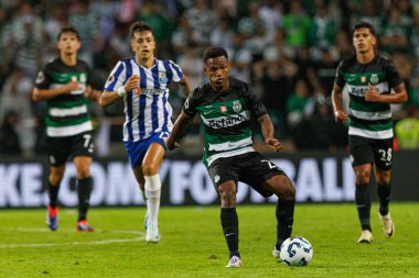 Cin Catamo Supertaca Candido de Oliveira 2024 maçında Estadio Municipal de Aveiro, Portekiz 'deki Sporting CP ve FC Porto takımları arasında (Maciej Rogowski)