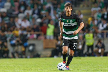 Eduardo Quaresma Supertaca Candido de Oliveira 2024 maçında Estadio Municipal de Aveiro, Portekiz 'deki Sporting CP ve FC Porto takımları arasında (Maciej Rogowski)