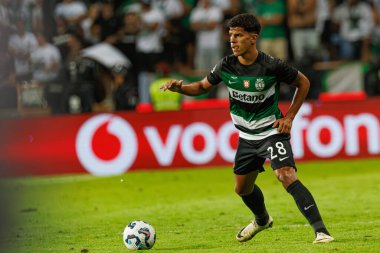 Mateus Fernandes Supertaca Candido de Oliveira 2024 maçında Estadio Municipal de Aveiro, Portekiz 'deki Sporting CP ve FC Porto takımları arasında oynadı (Maciej Rogowski)