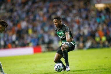 Cin Catamo Supertaca Candido de Oliveira 2024 maçında Estadio Municipal de Aveiro, Portekiz 'deki Sporting CP ve FC Porto takımları arasında (Maciej Rogowski)