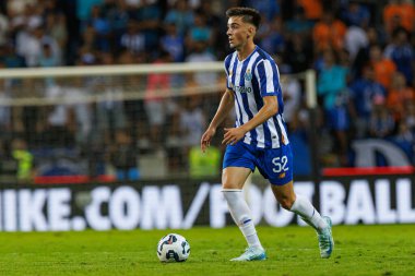 Martim Fernandes Supertaca Candido de Oliveira 2024 maçında Estadio Municipal de Aveiro, Portekiz 'deki Sporting CP ve FC Porto takımları arasında oynadı (Maciej Rogowski)