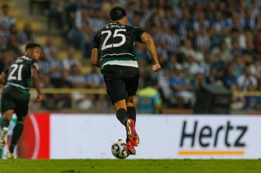 Goncalo Inacio Supertaca Candido de Oliveira 2024 maçı sırasında Portekiz 'in Aveiro şehrinde bulunan Estadio Municipal de Aveiro' da bulunan Sporting CP ve FC Porto takımları arasında (Maciej Rogowski)