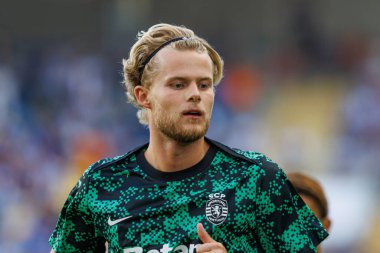 Portekiz 'in Estadio Municipal de Aveiro kentinde bulunan Sporting CP ve FC Porto takımları arasında oynanan Supertaca Candido de Oliveira 2024 maçı sırasında Morten Hjulmand (Maciej Rogowski)